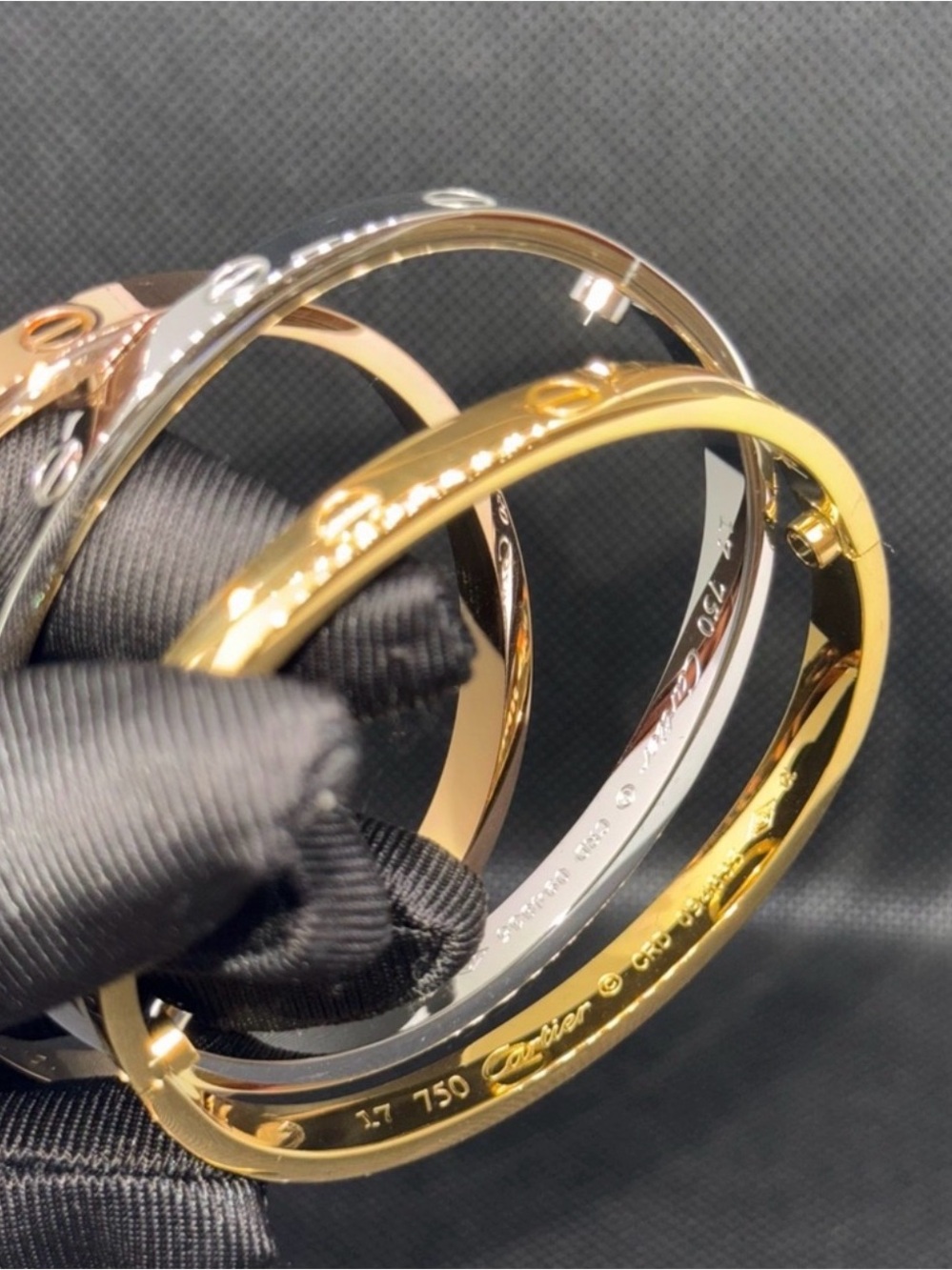 Bangle Bracelet💎 - Picture 3 of 11